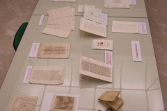 ESPOSIZIONE-MOSTRA-TAVOLO-PRINCIPALE