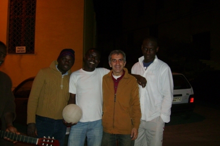 misericordia_gruppo_con_parrocchiano.jpg
