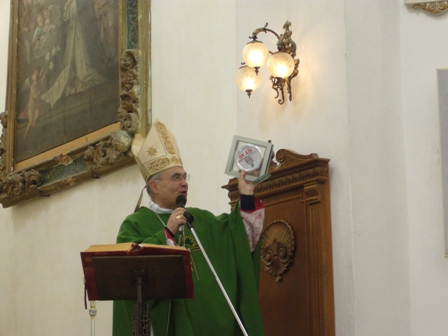 premiazione_vescovo_1.jpg