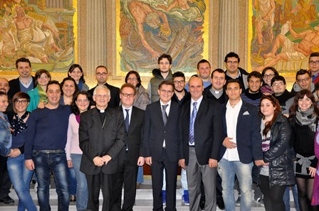 foto_gruppo_3_2.jpg foto_gruppo_3_2.jpg