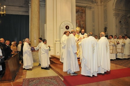giovedi_santo_crisma_1065.jpg