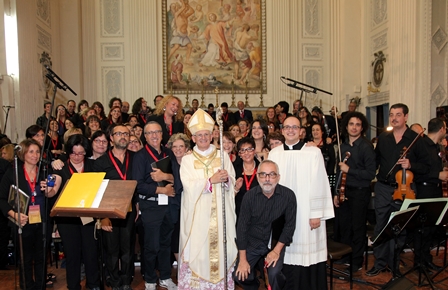 coro_diocesano.jpg coro_diocesano.jpg